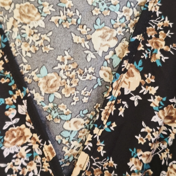 Floral Black Dress - Picture 3 of 5